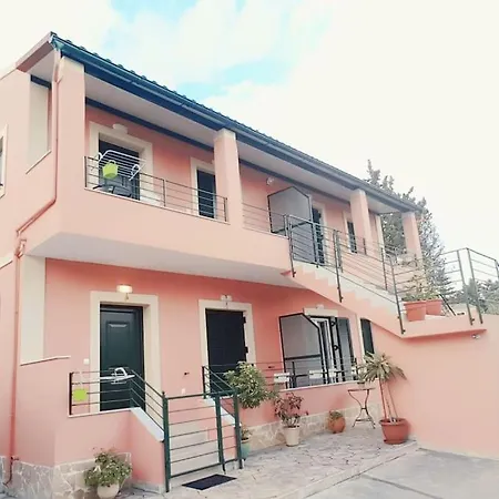Apartment Filoxenia & *