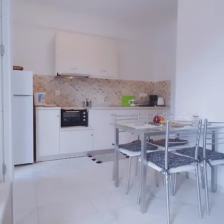 Filoxenia & Apartment *